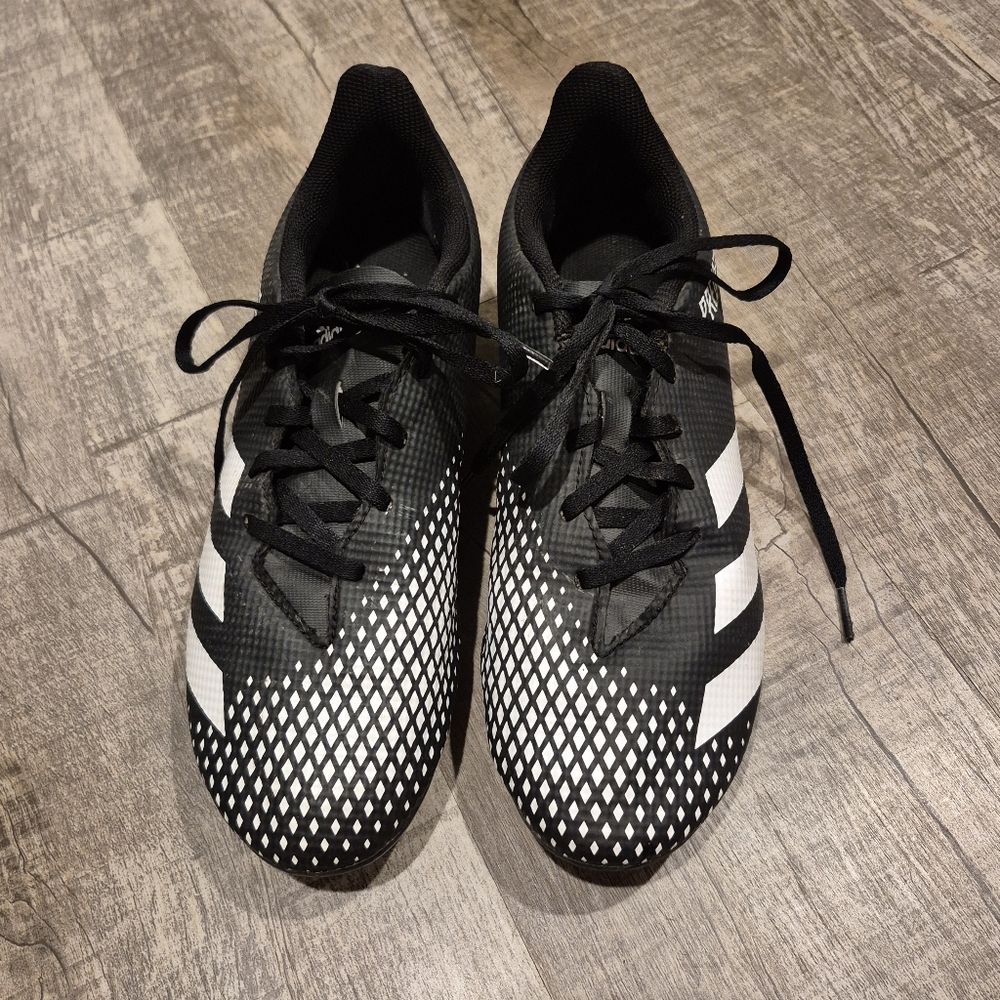 Adidas Predator Mens Soccer Cleats Black And White Size 8.5